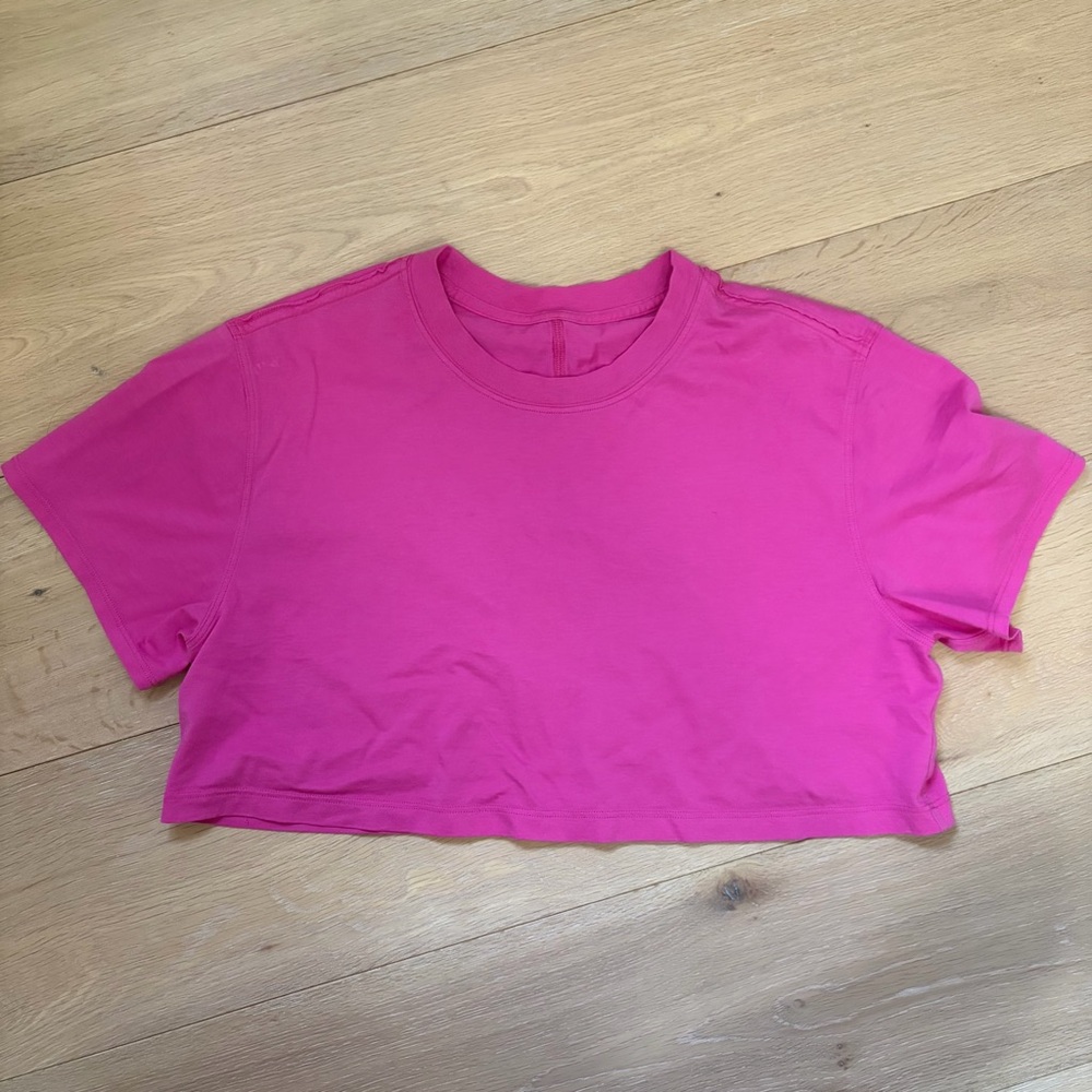 Lululemon Athletica Vibrant Pink Crop Top